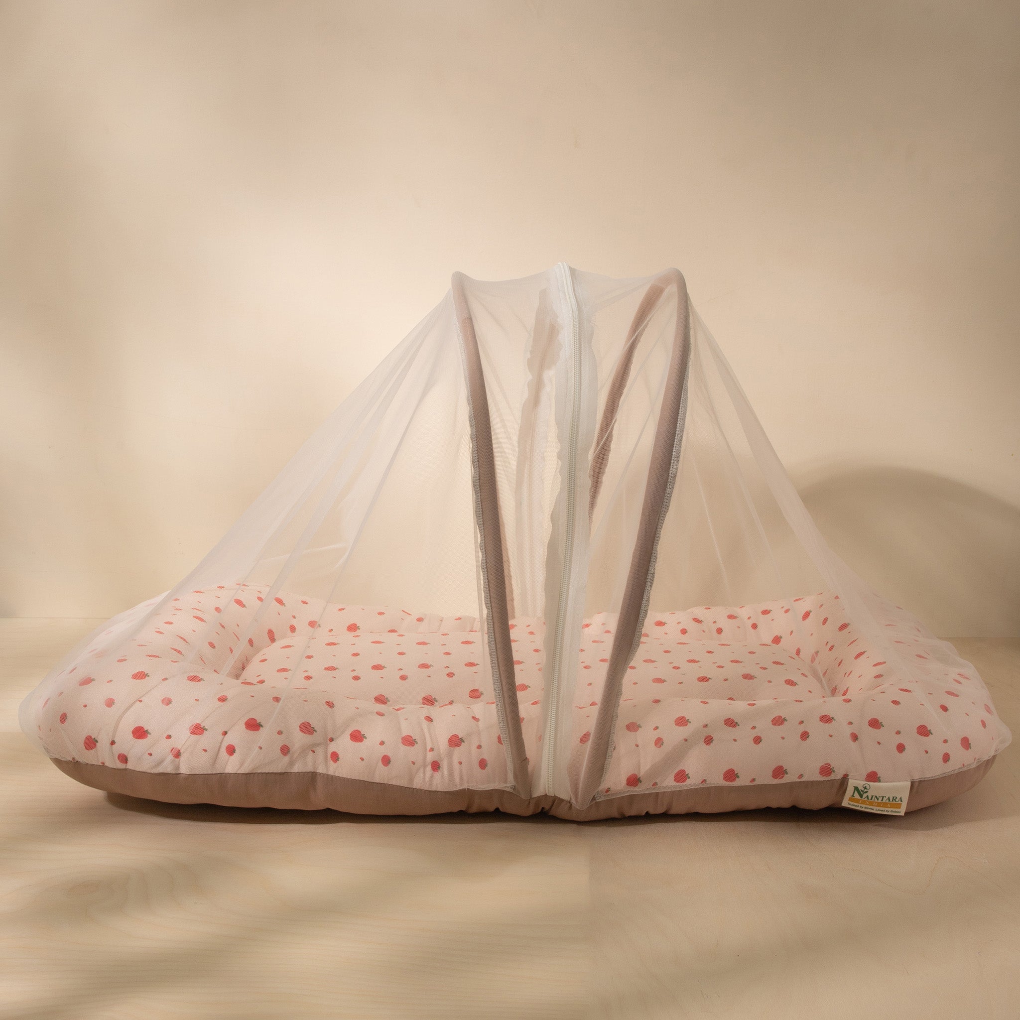 Apple Strawberry Garden  Organic Mosquito Bed Set