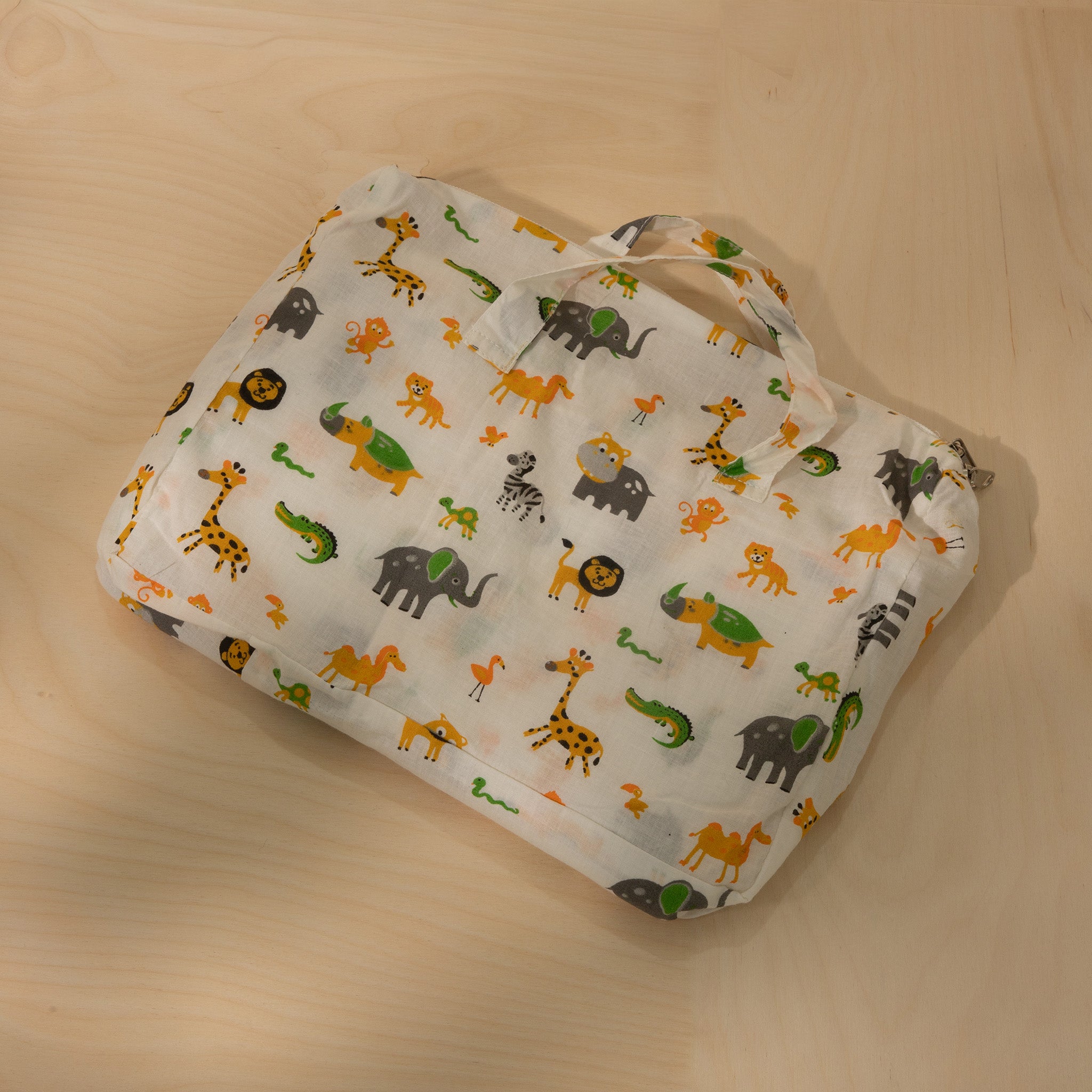 Travel-Friendly Diaper Changing Mat with Animal Print – Compact, Soft Cotton, Easy-to-Clean