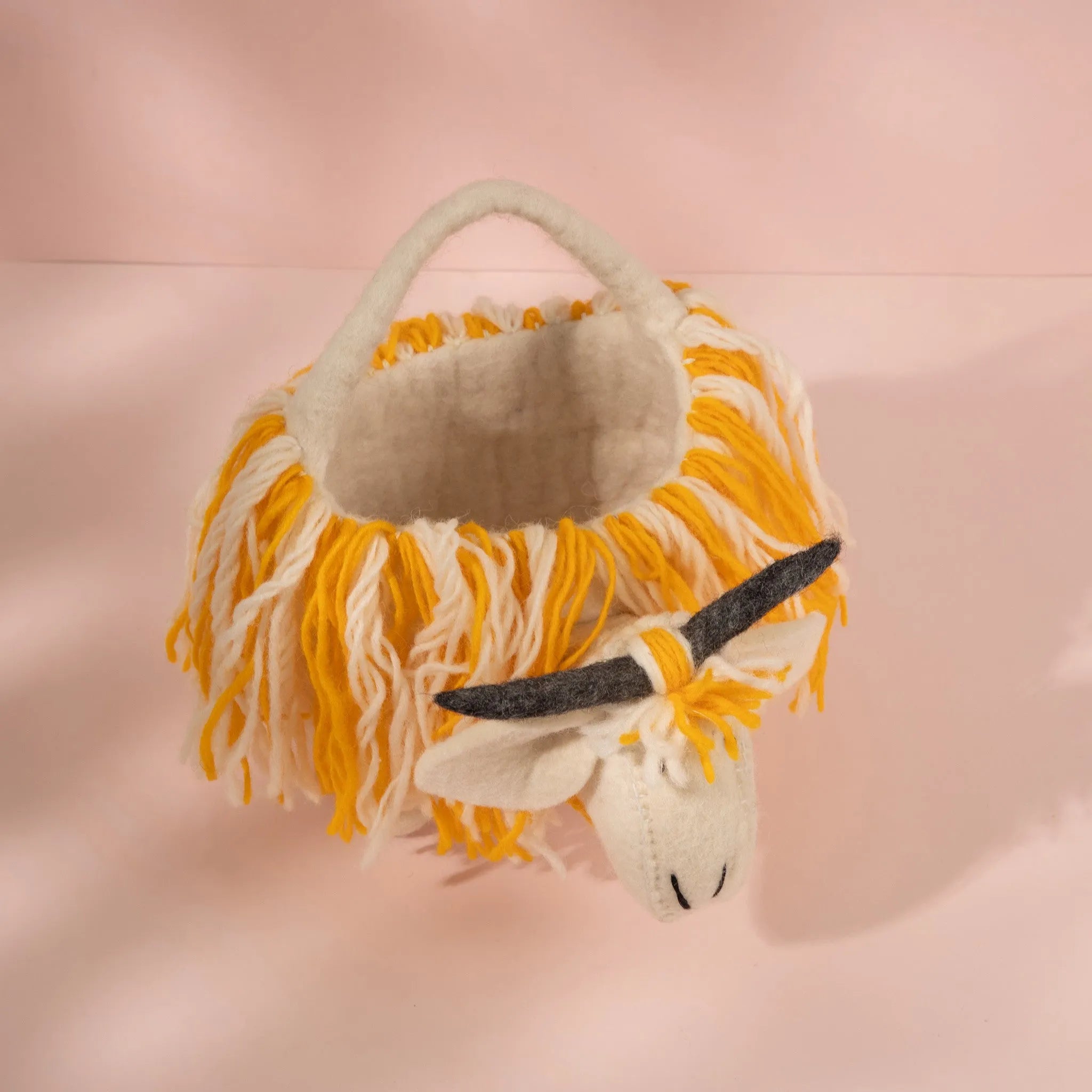 Shaggy Coo Highland Treasure Basket Toy