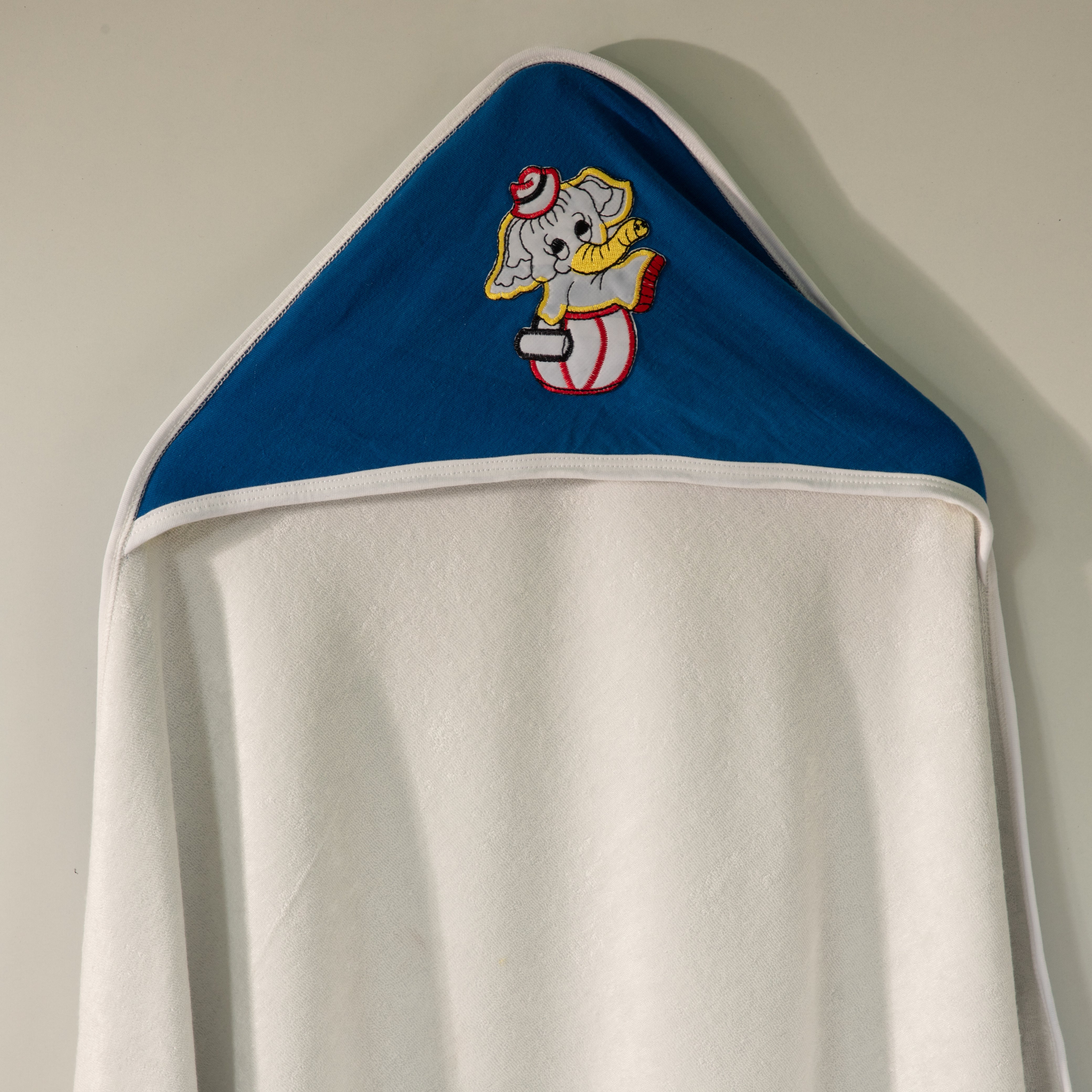 Hosiery & Terry Hooded towel